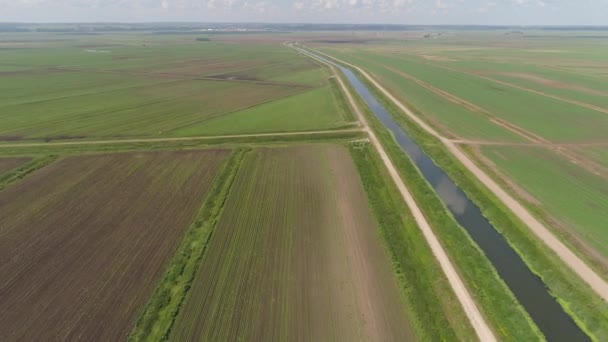 Vista aérea de las tierras de cultivo . — Vídeos de Stock