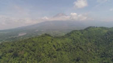 Dağ manzarası Jawa Adası, Endonezya.