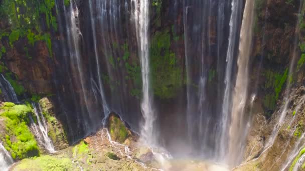 Vattenfall Coban Sewu Java Indonesien — Stockvideo