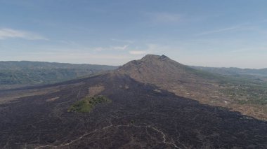 Batur volkanı ile dağ manzarası