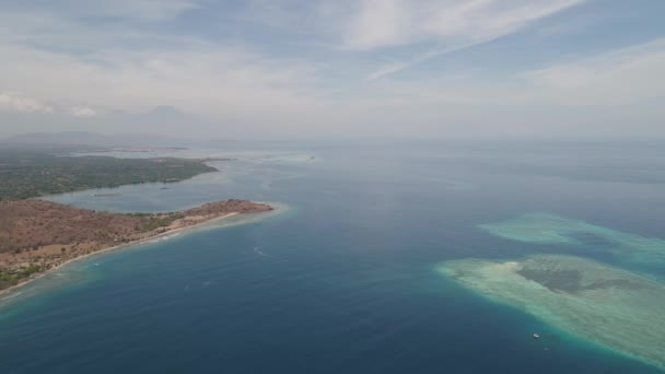 Seascape with tropical beach — Stock Video