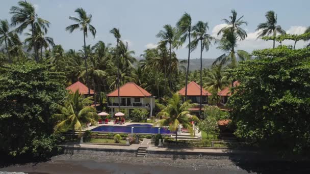 Paisaje marino con playa tropical — Vídeos de Stock