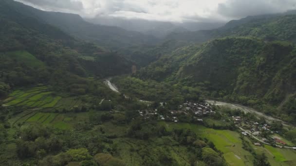 Bergslandskap i Filippinerna, Luzon. — Stockvideo