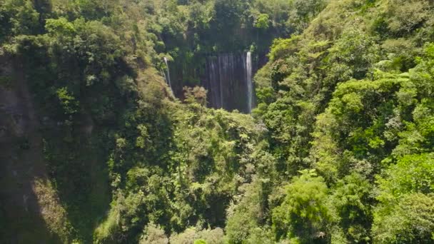 Waterfall Coban Sewu Java印度尼西亚 — 图库视频影像