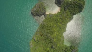 Caramoan Adaları Deniz Burnu, Camarines Sur, Filipinler.