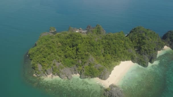 Caramoan Adaları Deniz Burnu, Camarines Sur, Filipinler. — Stok video