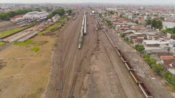 Järnvägsstation i Surabaya Indonesien — Stockvideo