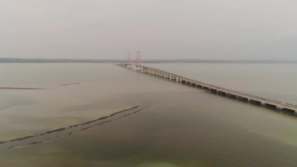 Κρεμαστή γέφυρα καλωδίων στην surabaya — Αρχείο Βίντεο