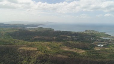 Plajlı deniz manzarası. Filipinler, Luzon