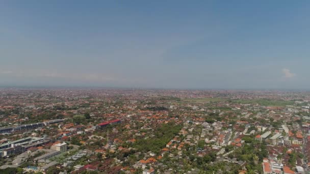 Flygfoto staden denpasar, Indonesien — Stockvideo
