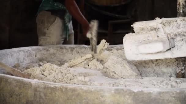 Лапшичная фабрика в Бантуле, Джокьякарта, Индонезия — стоковое видео