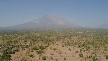 Dağ manzarası Agung volkanı, Bali, Endonezya