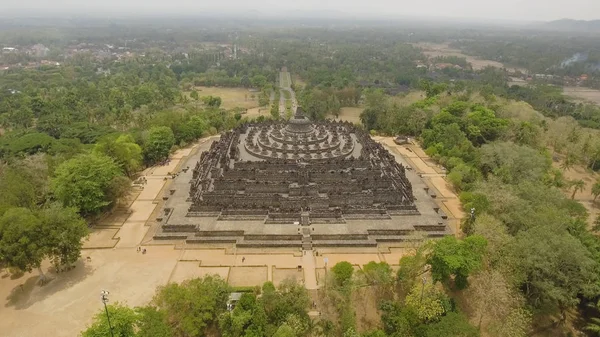 Borobudur Budist Tapınağı