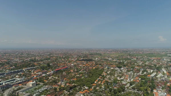 Havadan görünümü denpasar şehir, Endonezya — Stok fotoğraf