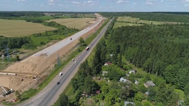 Строительство шоссе Вид с воздуха — стоковое видео