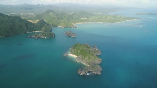 Paysage marin des îles Caramoan, Camarines Sur, Philippines. — Video