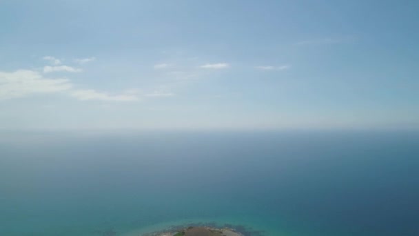 Paisaje marino con playa. Filipinas, Luzón — Vídeo de stock