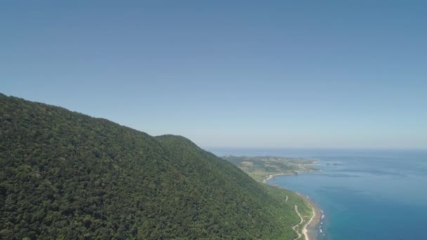 Vista del paisaje de montaña y océano . — Vídeo de stock