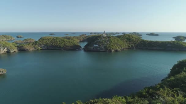 Набор островов в море. Филиппины. — стоковое видео