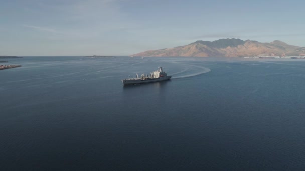 Bahía marítima con buques de carga. — Vídeos de Stock