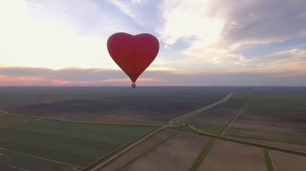 Montgolfière dans le ciel. — Photo