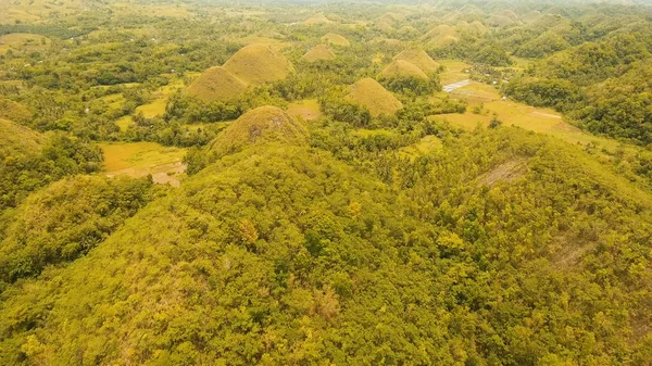 Chocolate Hills in Bohol, Filippine, Vista aerea . — Foto Stock