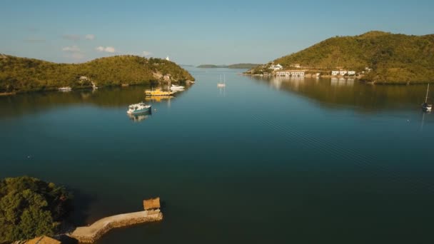 Seaplane na superfície da água do mar — Vídeo de Stock