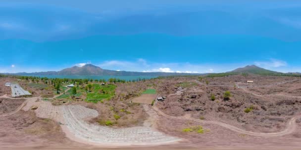 Berglandschap met vr360 van lake Batur, Agung. Bali, Indonesië. — Stockvideo