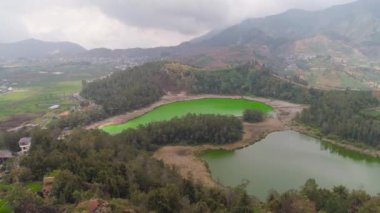 telaga warna Gölü plato dieng 'de.
