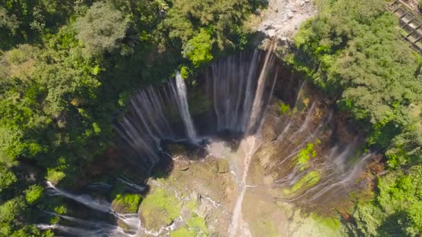 Cascada Coban Sewu Java Indonesia — Vídeo de stock