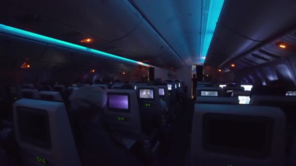 Εσωτερικό του αεροπλάνου επιβατών. — Αρχείο Βίντεο