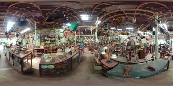 Negozio di antiquariato in Indonesia. vr360 — Video Stock