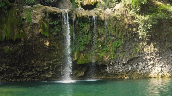 Beautiful tropical waterfall. Philippines, Luzon — Stock Photo, Image