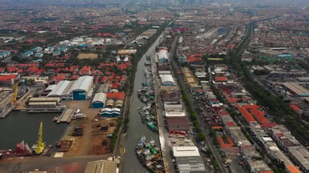 Porto merci e passeggeri in Surabaya, Java, Indonesia — Video Stock