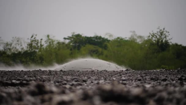 Volcan de boue Bledug Kuwu, Indonésie