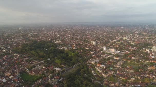 Luchtfoto stad Yogyakarta, Indonesië — Stockvideo