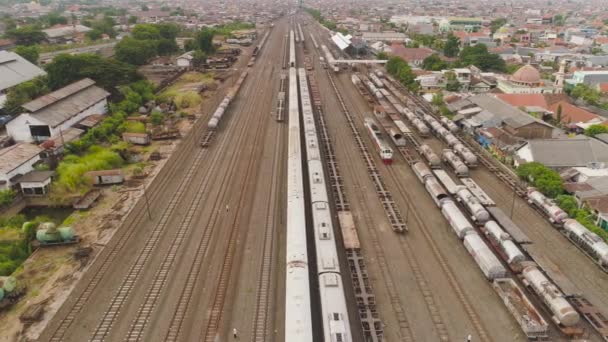 Estación de tren en Surabaya Indonesia — Vídeos de Stock