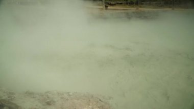 çamur volcano ile volkanik yaylası ben