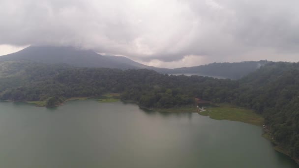 Lago in montagna Bali, Indonesia — Video Stock