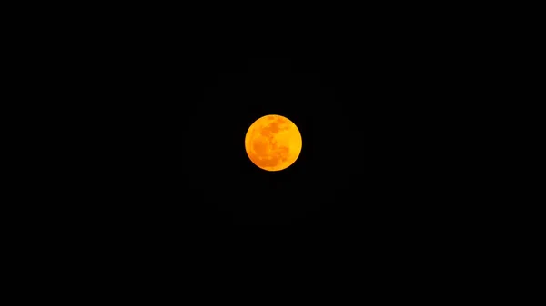 满月在天空中 — 图库照片