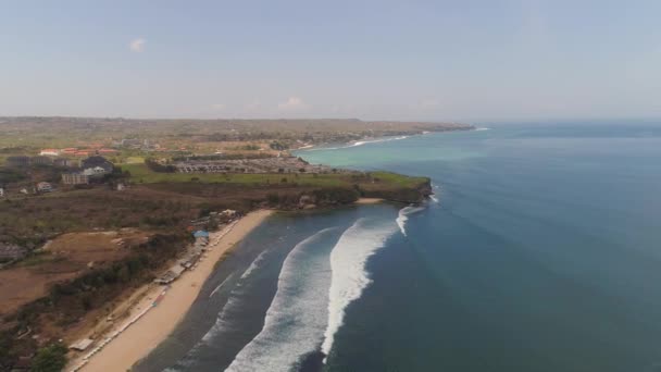 Морской пейзаж с пляжем Бали, Индонезия — стоковое видео