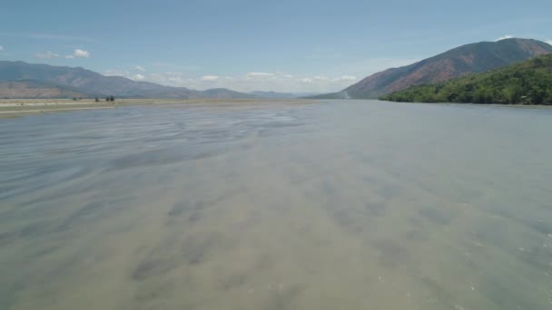 Landschap voor uitgedroogd rivier Filippijnen, Luzon. — Stockvideo