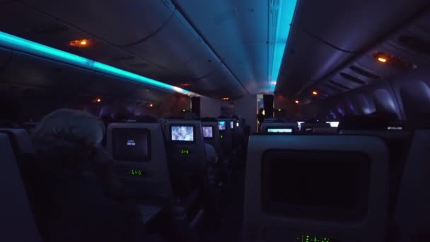 Wnętrze samolotu pasażerskiego. — Wideo stockowe