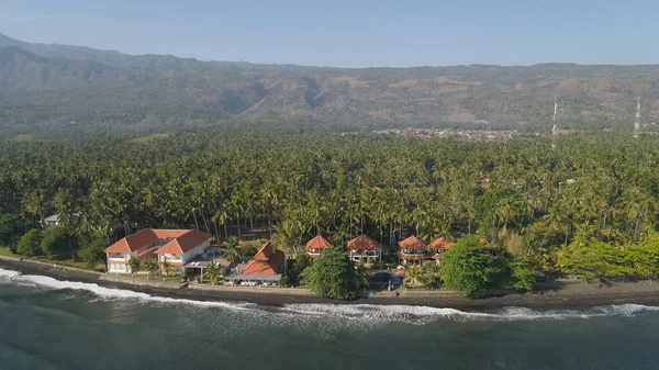 Tropikal plajlı deniz manzarası — Stok fotoğraf