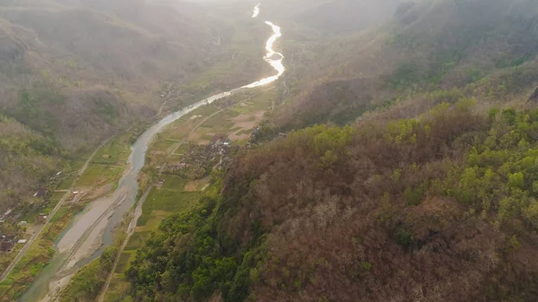 Río en cañón de montaña —  Fotos de Stock