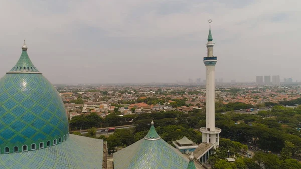 Meczet Al Akbar w Surabaya Indonezja. — Zdjęcie stockowe