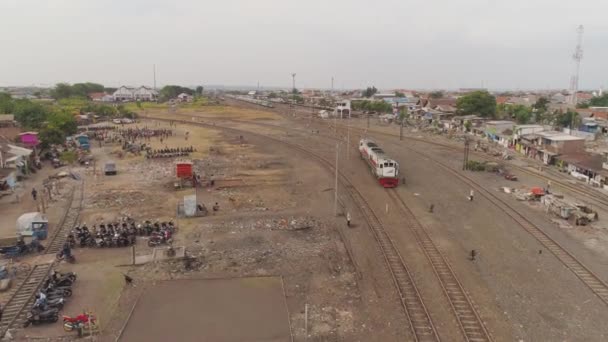 Estación de tren en Surabaya Indonesia — Vídeo de stock