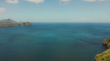 Tropik adaları olan deniz burnu El Nido, Palawan, Filipinler