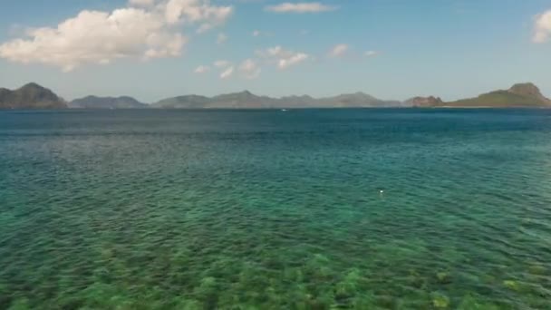 Seascape com ilhas tropicais El Nido, Palawan, Filipinas — Vídeo de Stock