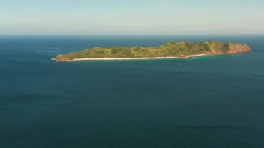 Tropikal ada El Nido, Palawan, Filipinler 'li Deniz Burnu